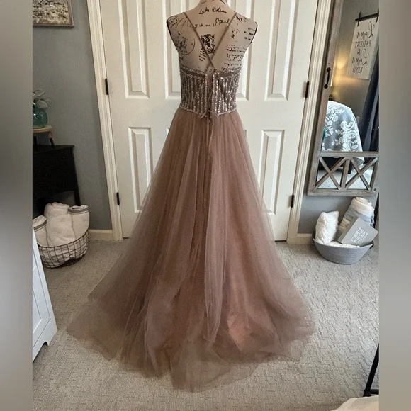 Elegant Sequin Top Prom Dress in Brown - Picture 2 of 7